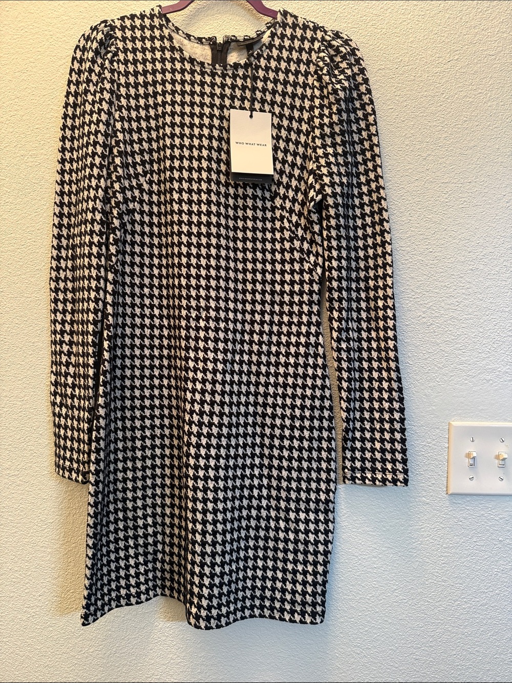 Who What Wear Black and White Houndstooth Long Sleeve Dress